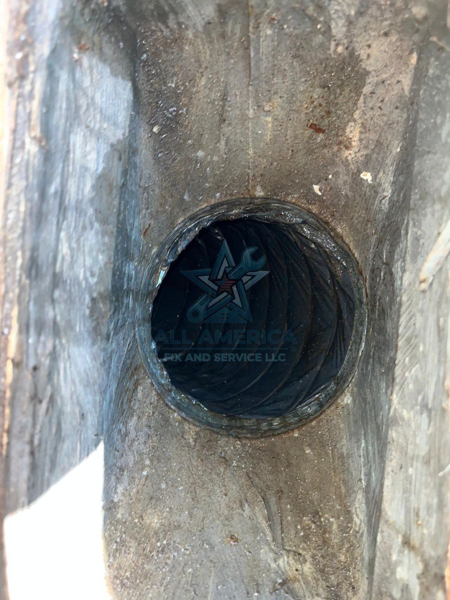 Air duct cleaning in a Connecticut home